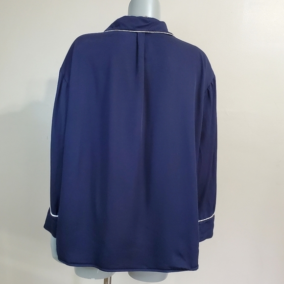 ARITZIA Wilfred "Char" Navy Pajama Top Blouse Size L - Picture 7 of 14